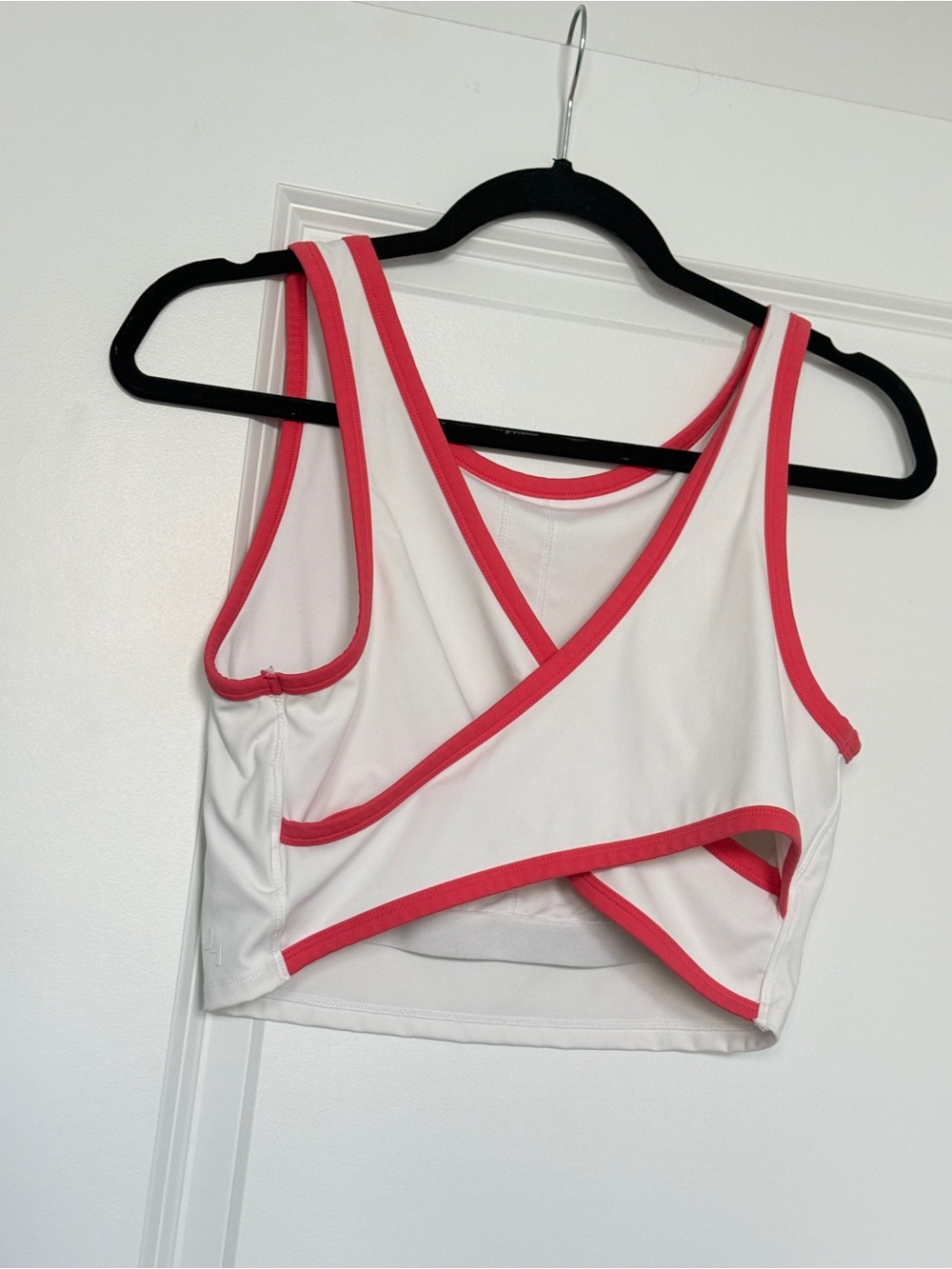 JoyLab Women’s Longline White Tank Top with Coral Trim - Picture 2 of 2